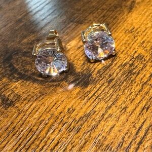 Gold Round Cut Diamond Stud Earrings